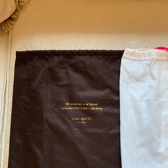 Kate Spade β οΈ White Dust Bag Excellent Conditionπ - Picture 4 of 4